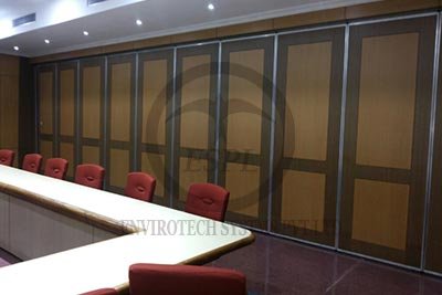 Movable Wall Partition with Veneer Finish